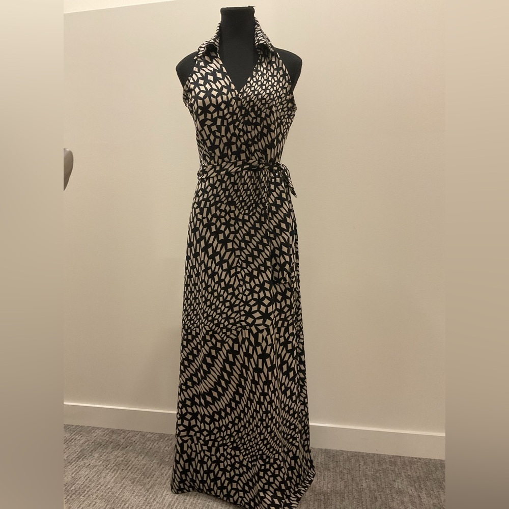 MSK Elegant Black & Cream Cross Over Belted Collared Patterned Maxi Dress